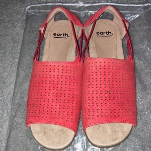 Earth Leather Perforated Sandals - Alder Abra